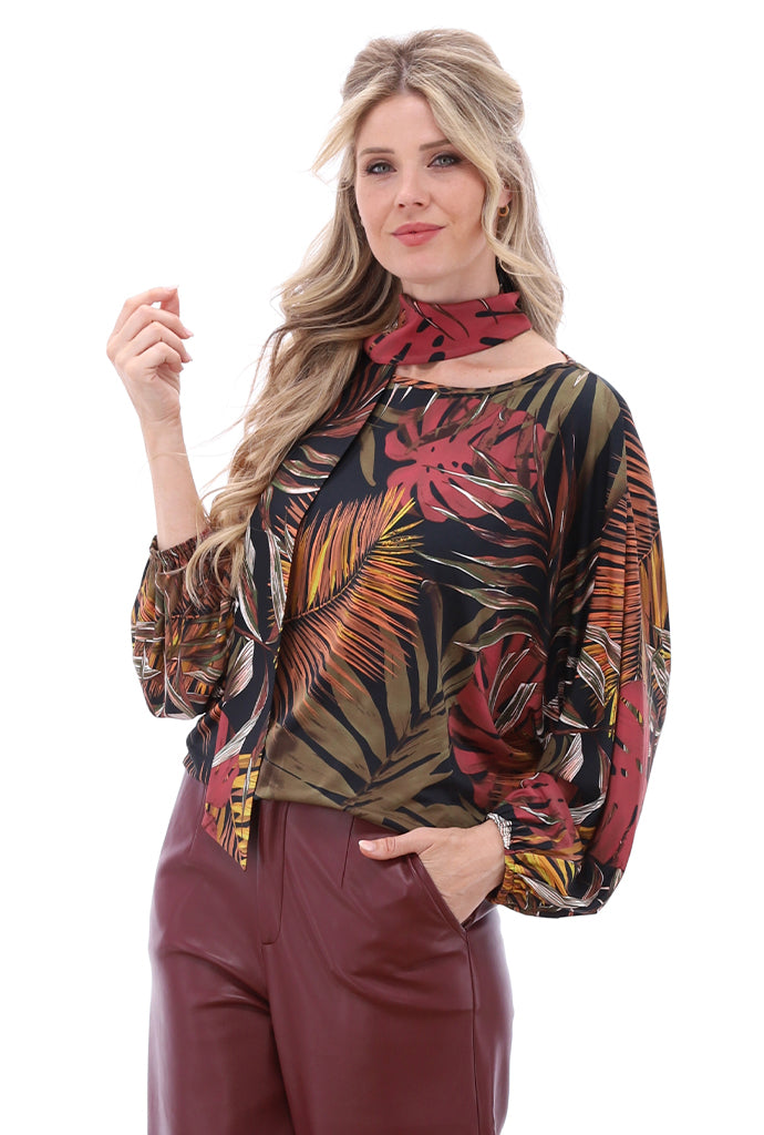 K-Design - Top met ronde hals, design en sjaaltje (B211)