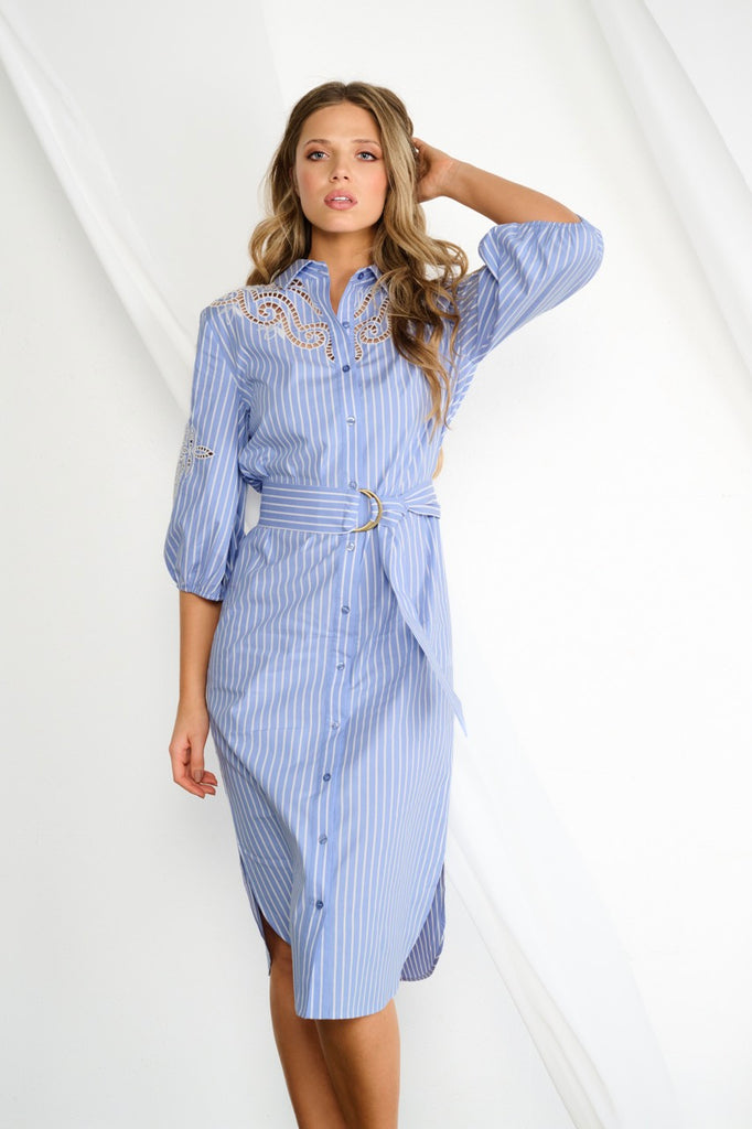 K-design Maxi dress met borduursel en stoffen riem (A760Blue