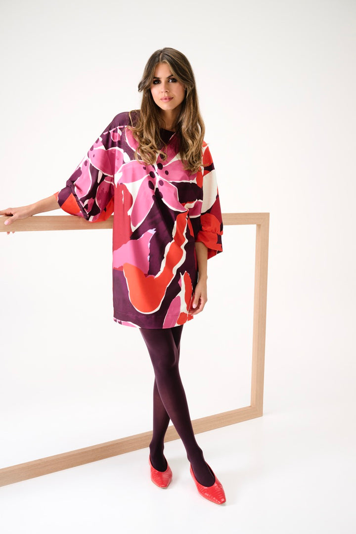 K-Design - Jurk met ronde hals & bloemen design (B100)