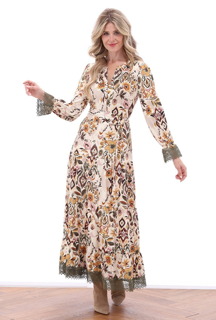 K-Design - Maxi jurk met design en stoffen riem (B116)