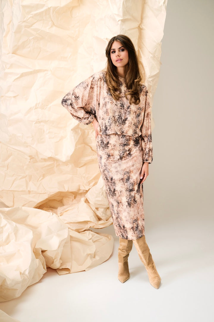 K-Design - Jurk met wijde mouwen & design (B254)