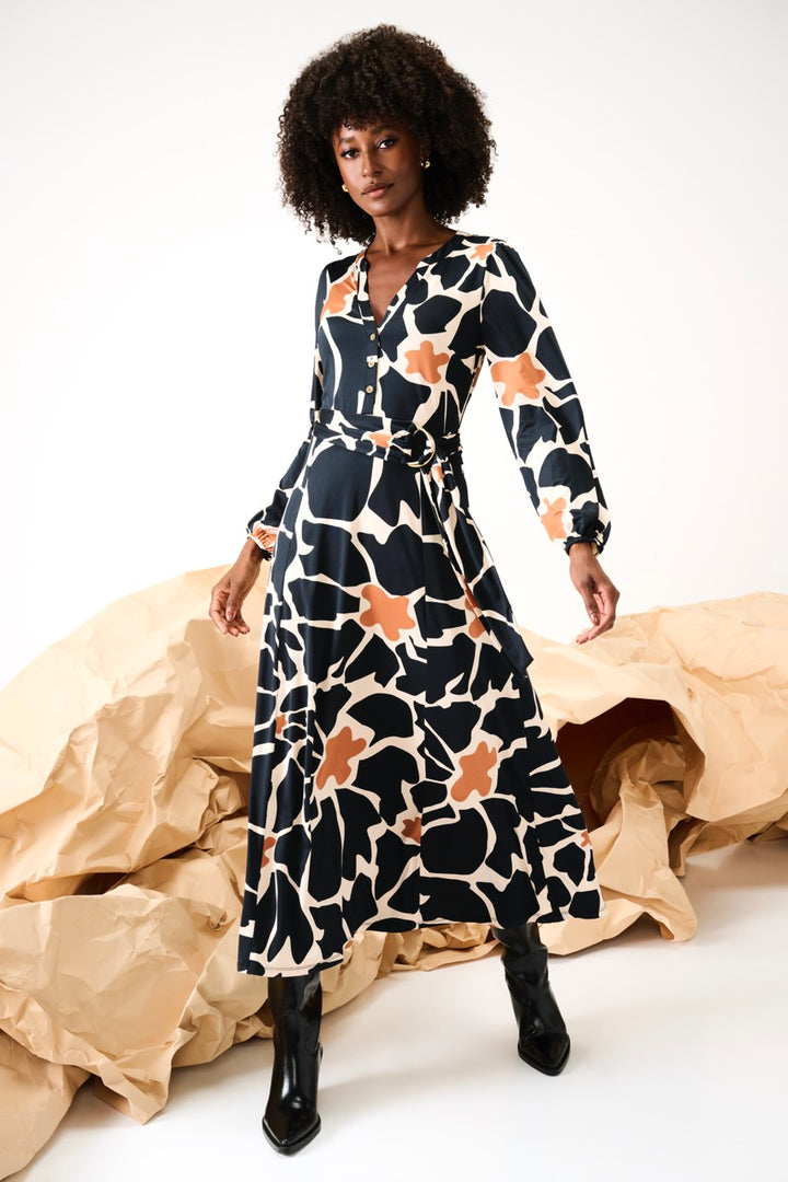 K-Design - Maxi jurk met design en stoffen riem (B302)