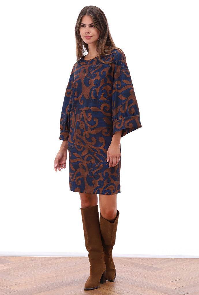 K-Design - Jurk met ronde hals & design (B311)