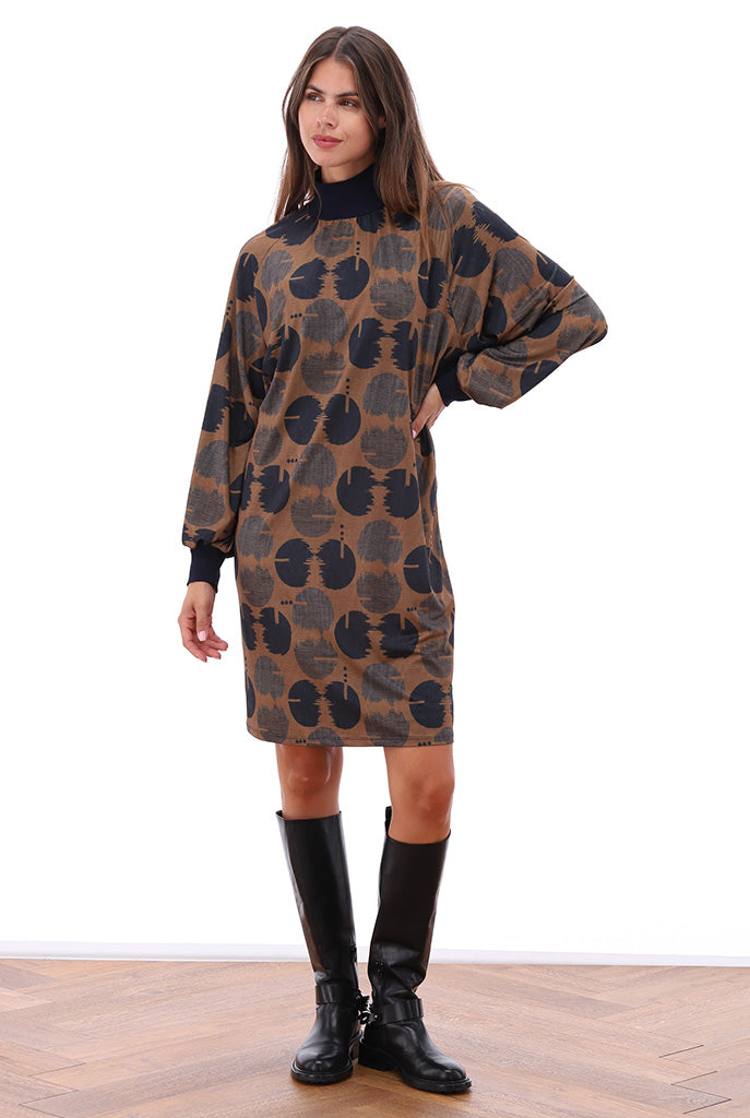 K-Design - Jurk met gebreide hals, design en stoffen riem (B316)