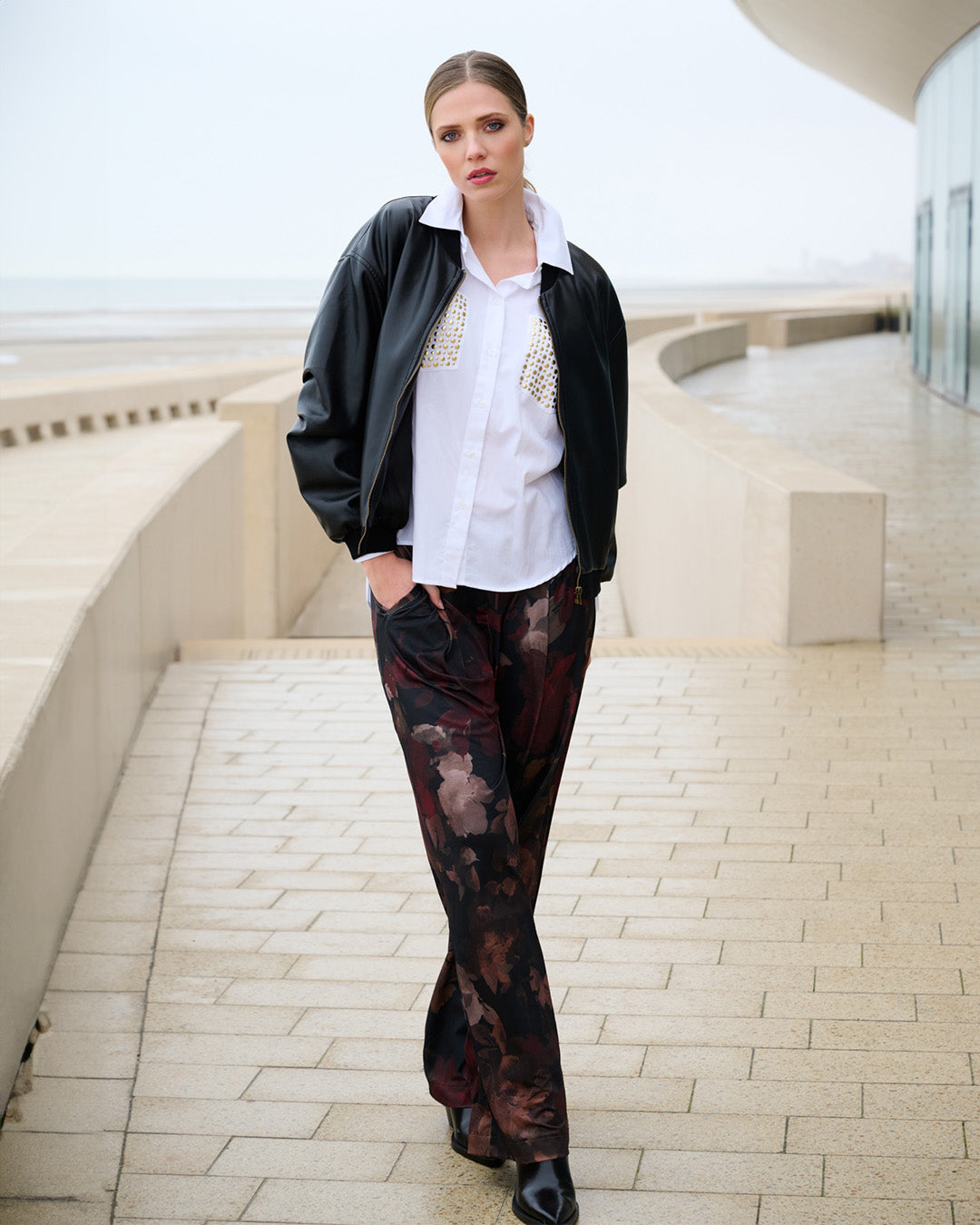 K-Design - Wijde broek met design & bijpassende riem (B125)