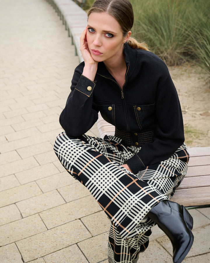 K-Design - Gebreide jas met jeansdetails (B822)