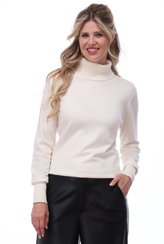 K-Design - Pull met rolkraag (B873)