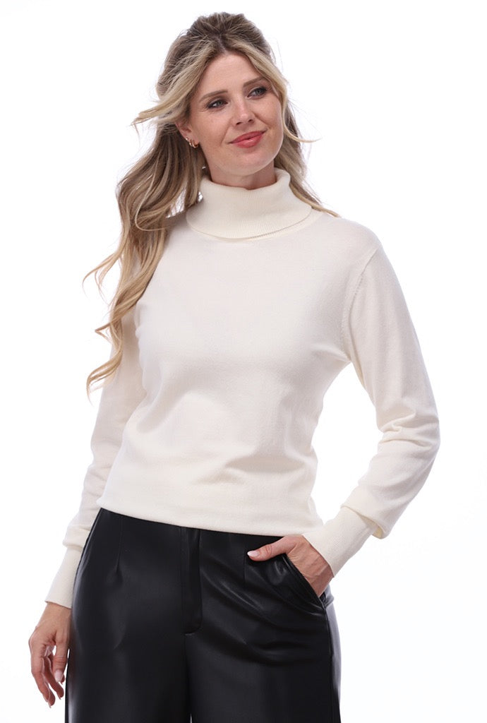 K-Design - Pull met rolkraag (B873)