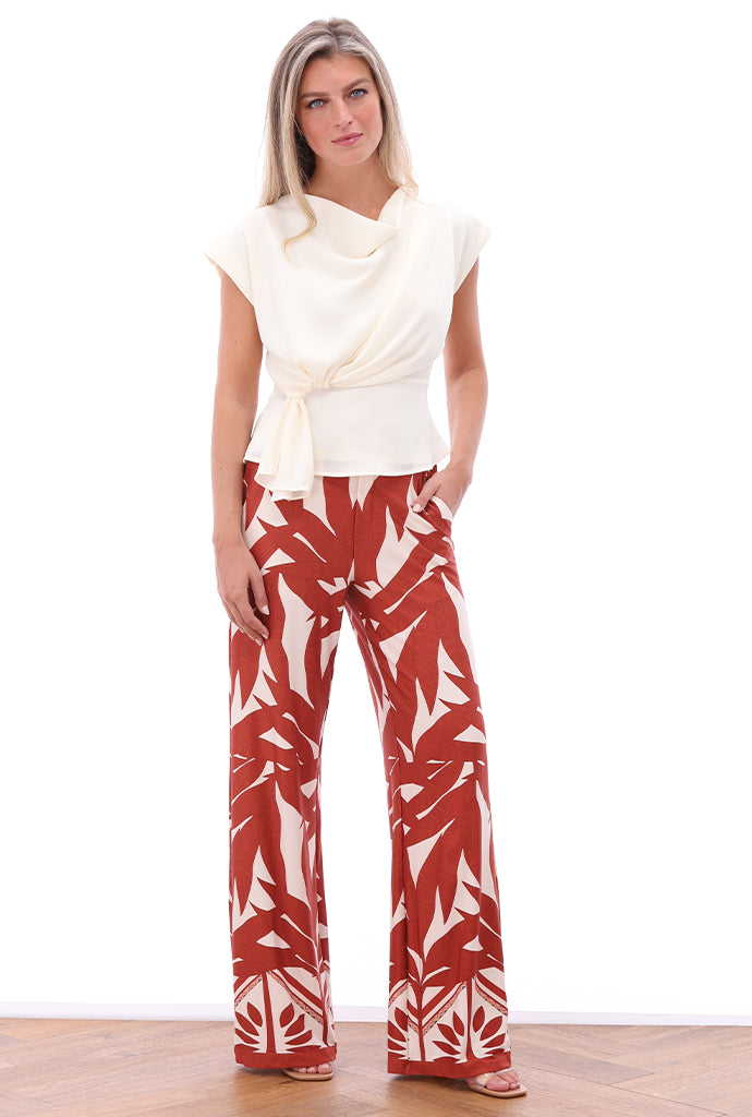 K-design - Top met speciale knoop (A691Ecru) - What Els!